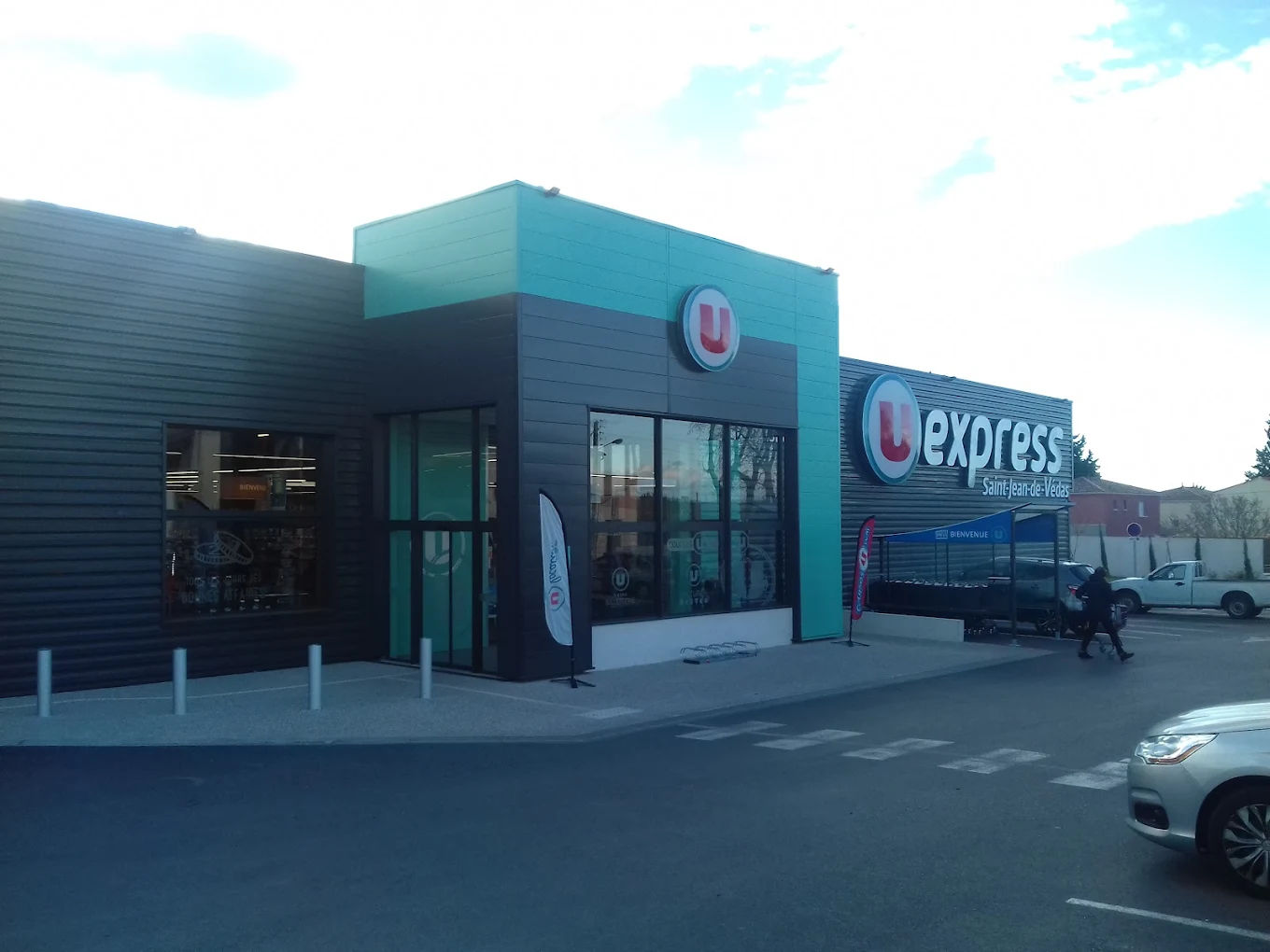 Dédicace à U-Express Saint jean de Védas (34) les 23 et 24 décembre 2024